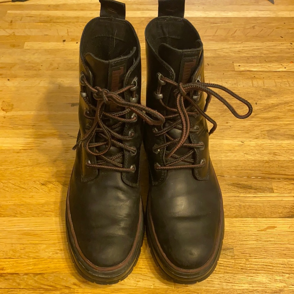 Timberland women’s waterproof lace-up boots black size 7.5 lightly worn
